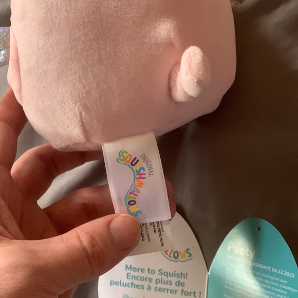Peety the flying pig squishmallow , HTF SIZE , NWT ! - Picture 5 of 5